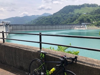 今シーズン、ロードバイク走り納めで下久保ダムに